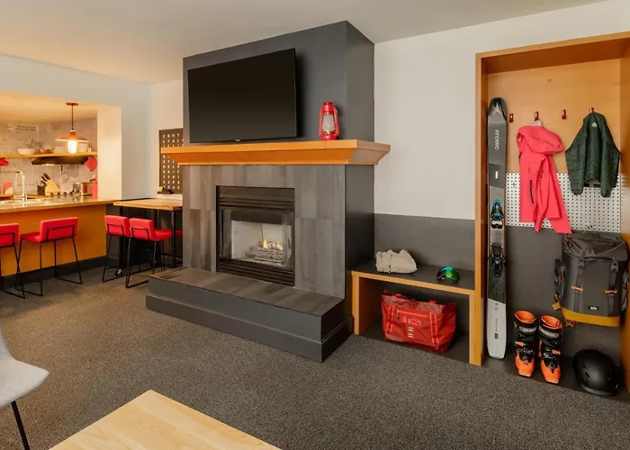 Mountain Modern Hole Motel 3*