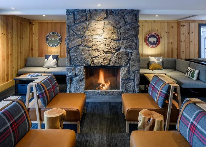 Mountain Modern Hole Motel 3*