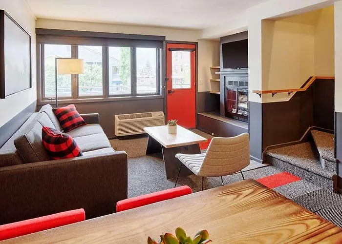 Mountain Modern Hole Motel Jackson