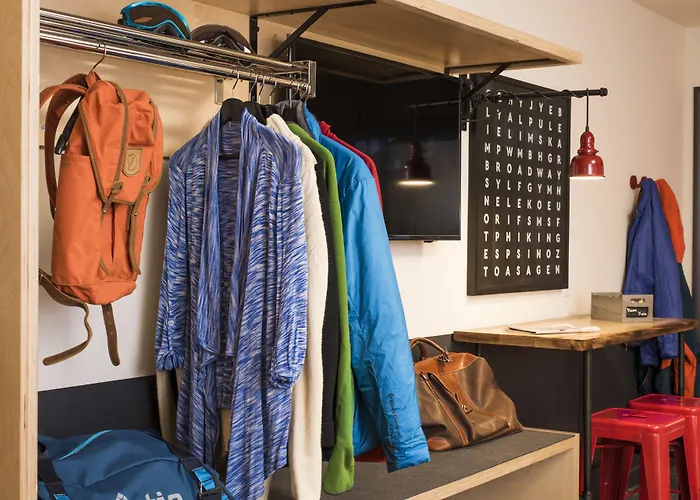 Mountain Modern Hole Motel 3*